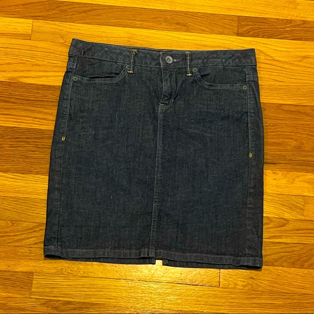 Dark denim pencil skirt